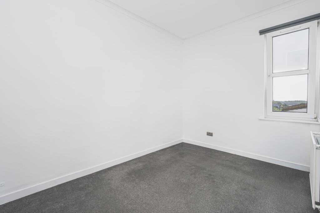 Apartment in Kirkcaldy, Crossgates and Mossgreen - View 2