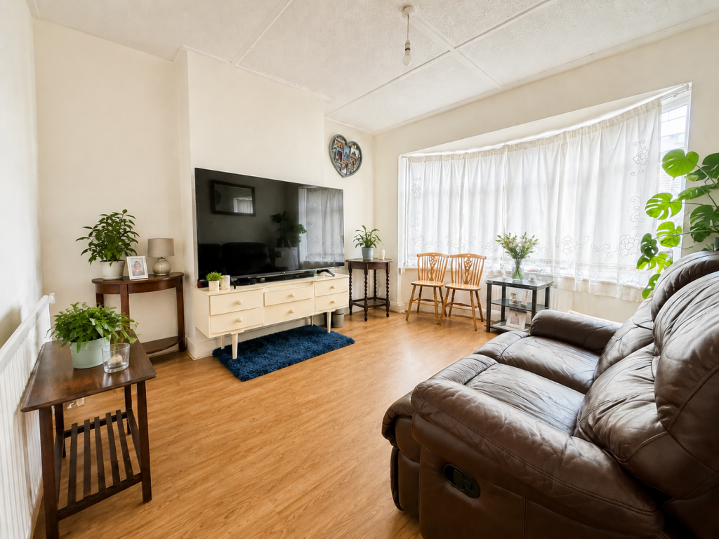 Apartment in Luton - View 3