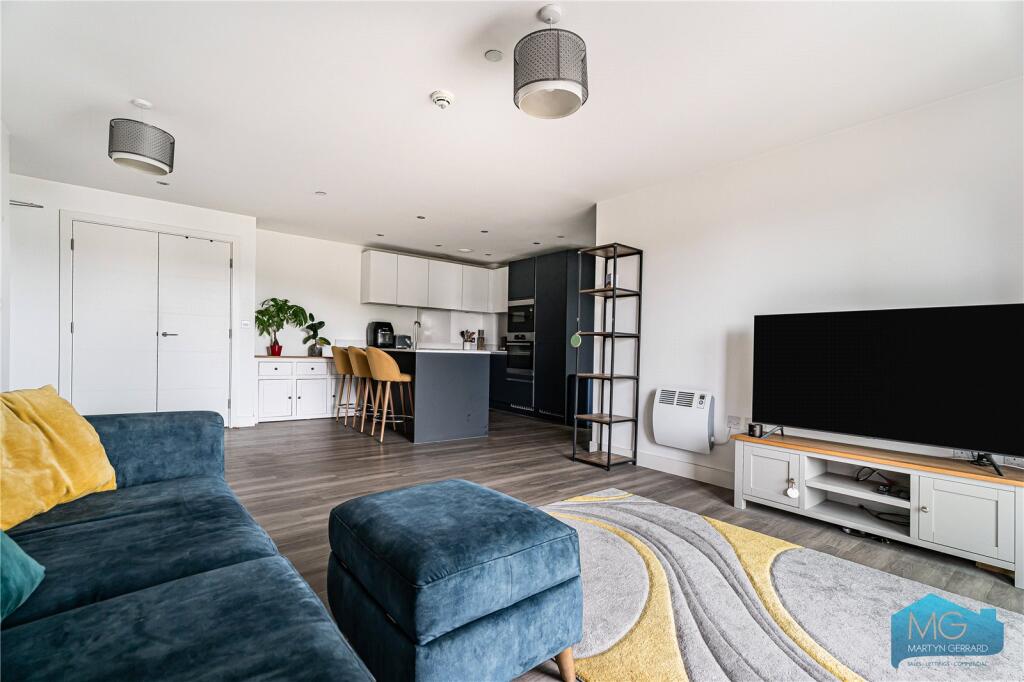 Apartment in London, Winchmore Hill, Edmonton - More