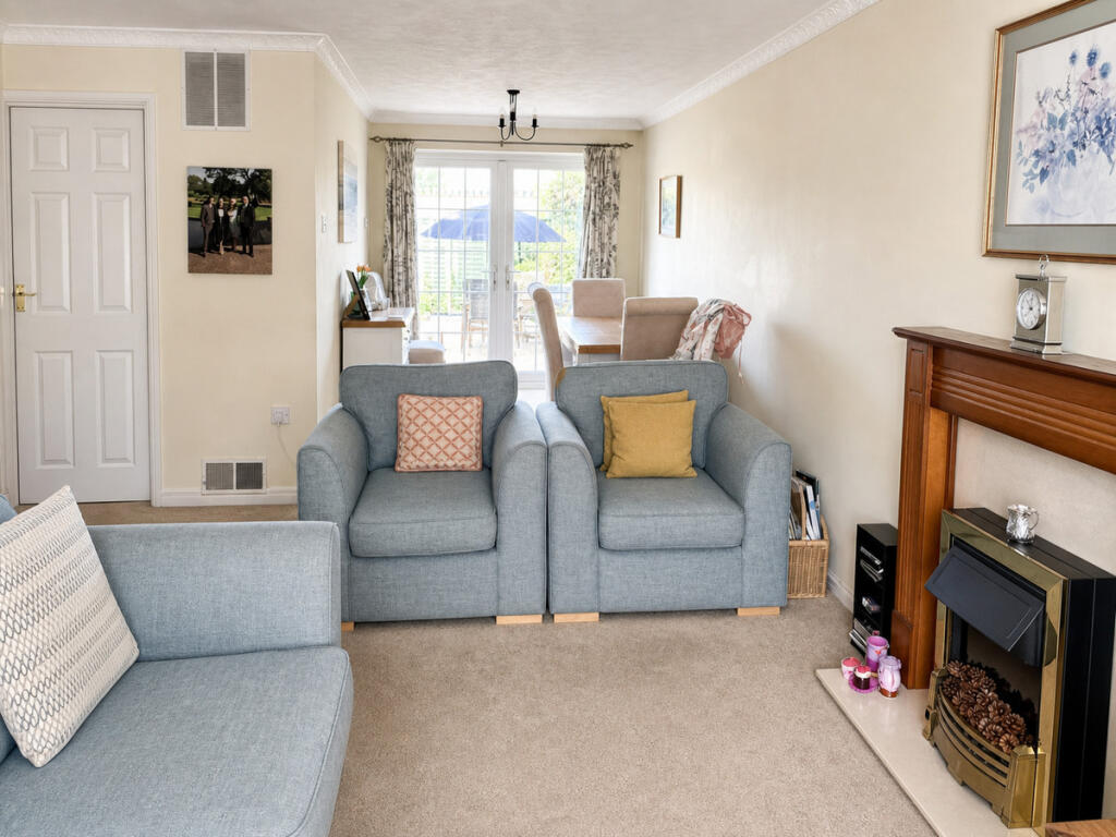 House in Ferndown, Tricketts Cross - View 6