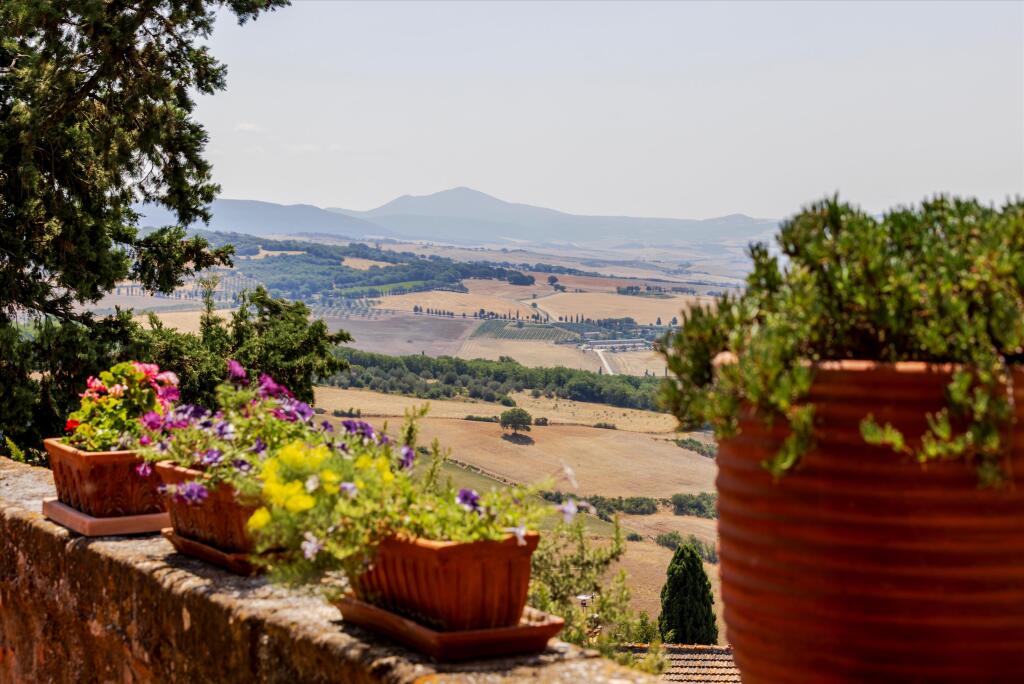 Main image of property: Tuscany, Siena, Pienza
