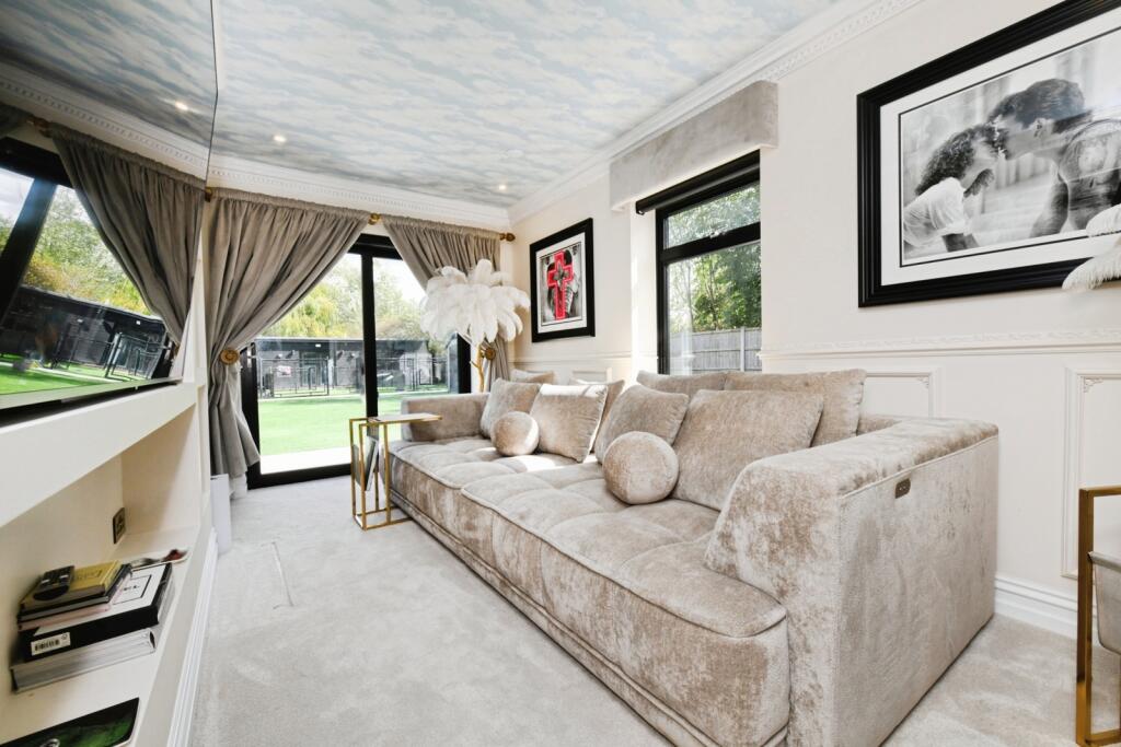 House in Chelmsford - More