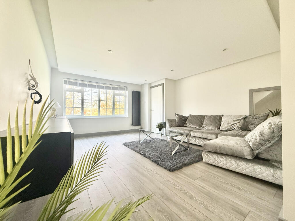 Additional image 13 of Chestnut Drive, Yeovil, Somerset