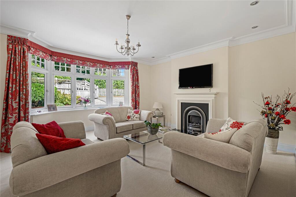 House in Waverley, Haslemere - View 3
