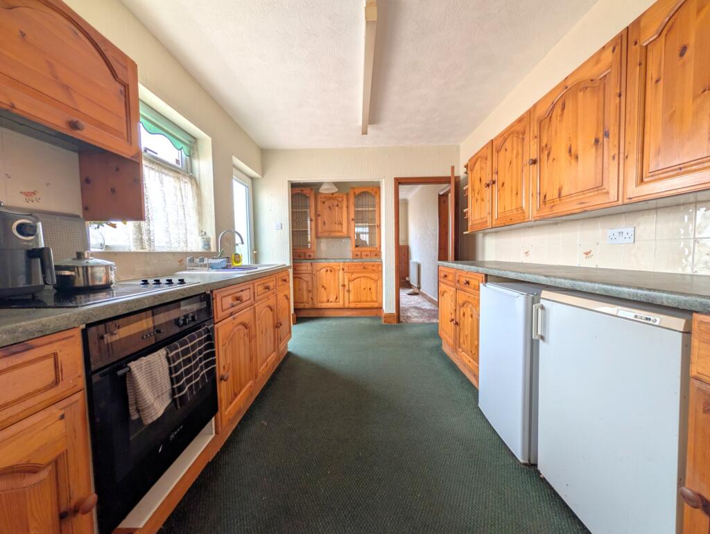 House in East Lindsey, Skegness - More