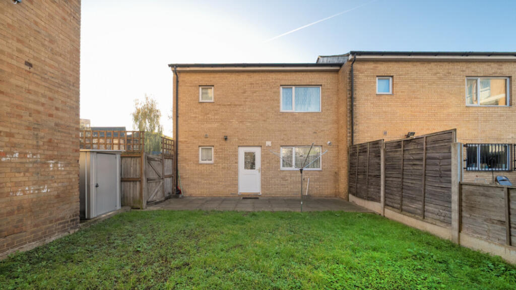 Whitethorn Street, London, E3 4DB photo 2