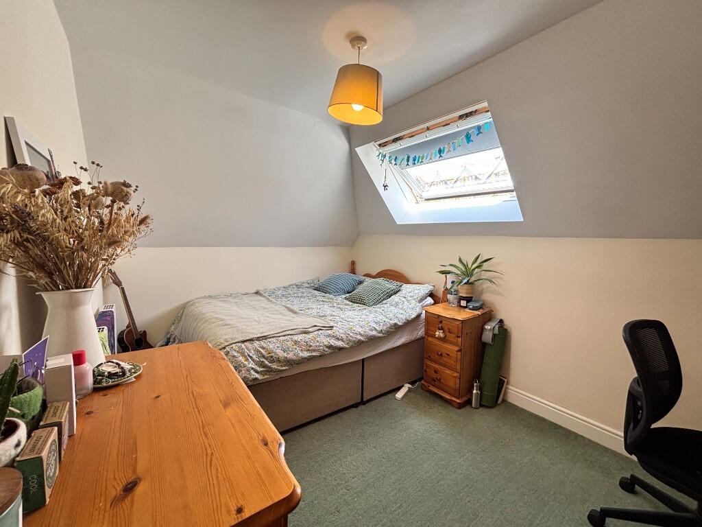 Apartment in Bristol - More