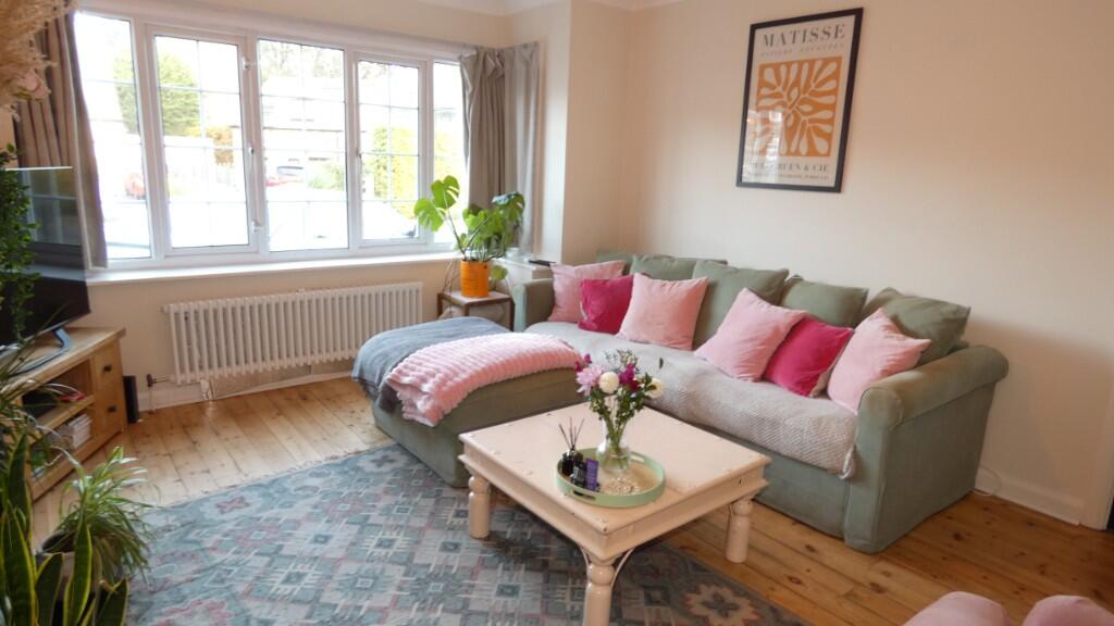 Oakwood Walk, Leeds, West Yorkshire, LS8 photo 3