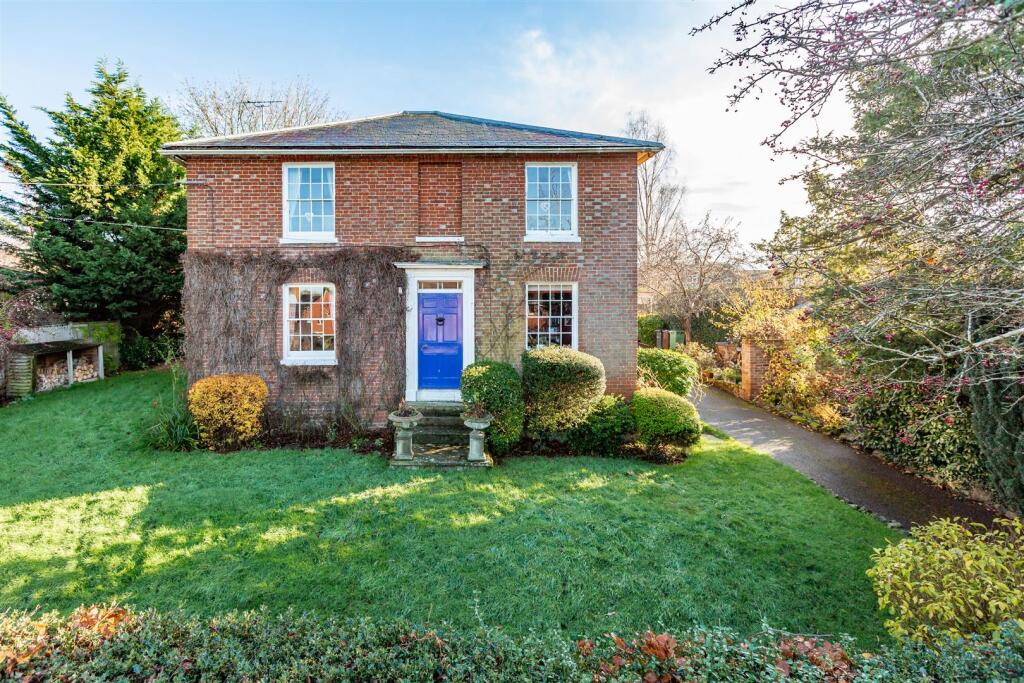 Main image of property: Yalding Hill, Maidstone