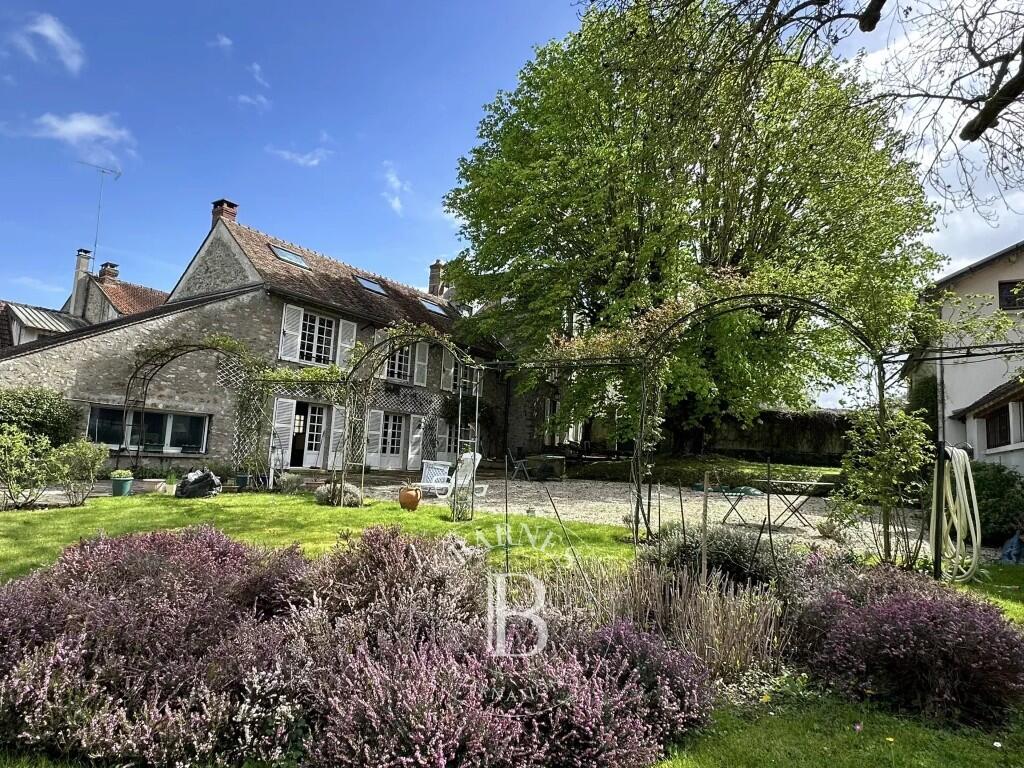 Main image of property: Janville-sur-Juine, Essonne, Paris-Isle of France
