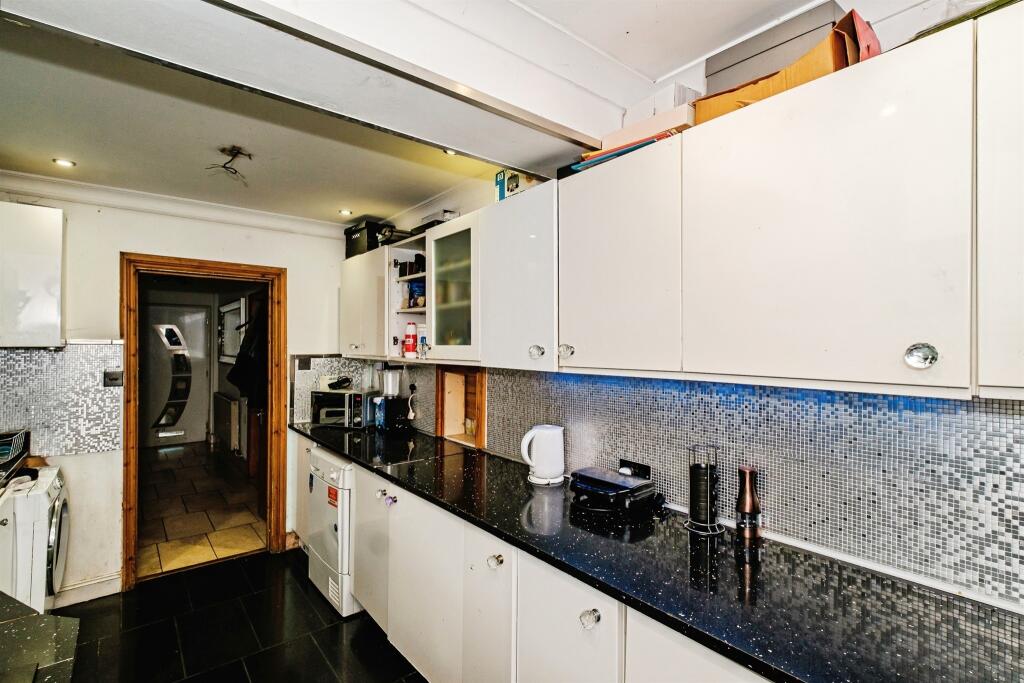 House in Hove, Hangleton - View 3