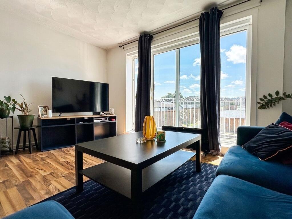 Apartment in Rutherglen, South Lanarkshire - More