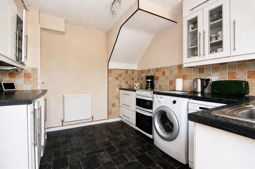 House in Portsmouth - View 3