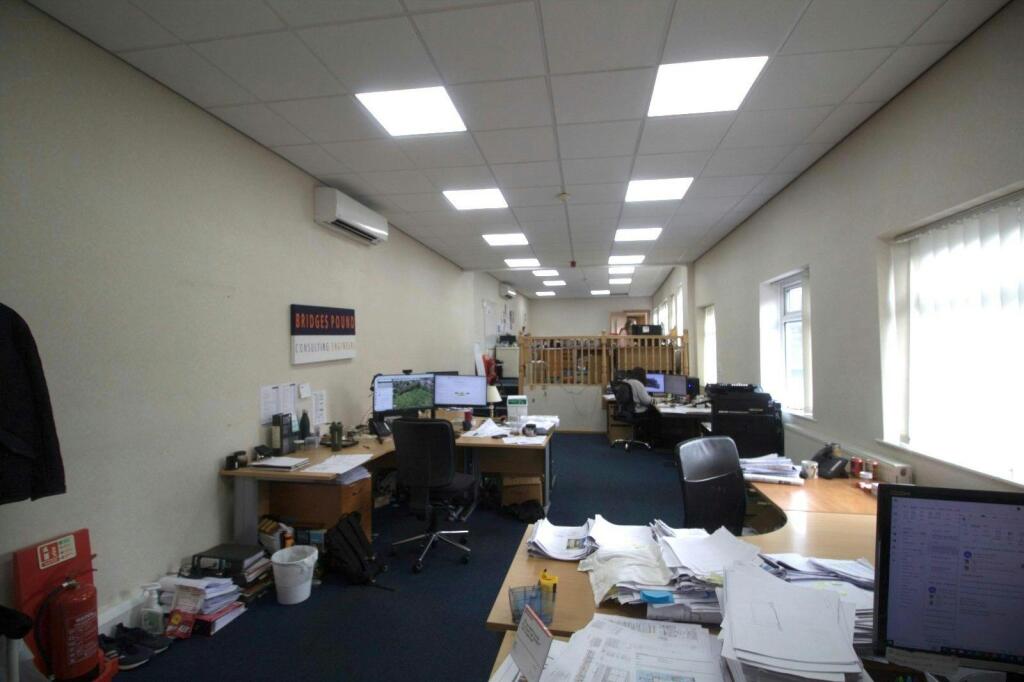 WhatsApp Image 20251124 at 161509_648ca57a.jpg