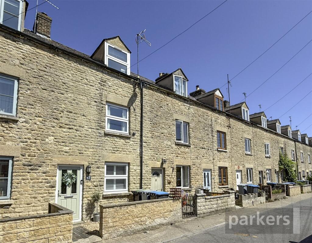 Main image of property: Gloucester Place, Witney, Oxfordshire, OX28