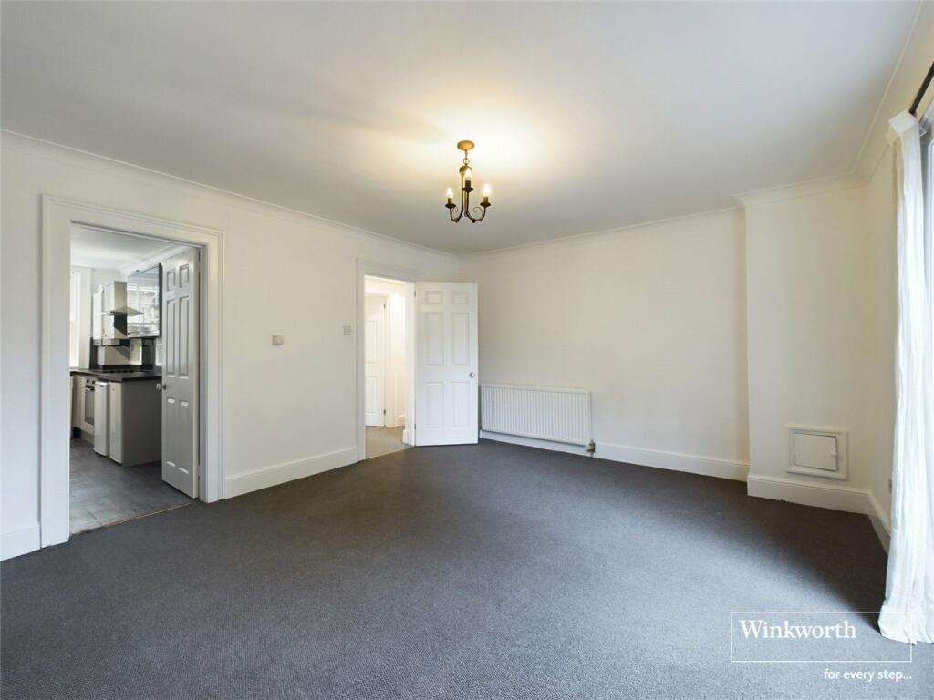 Apartment in Reading - View 5