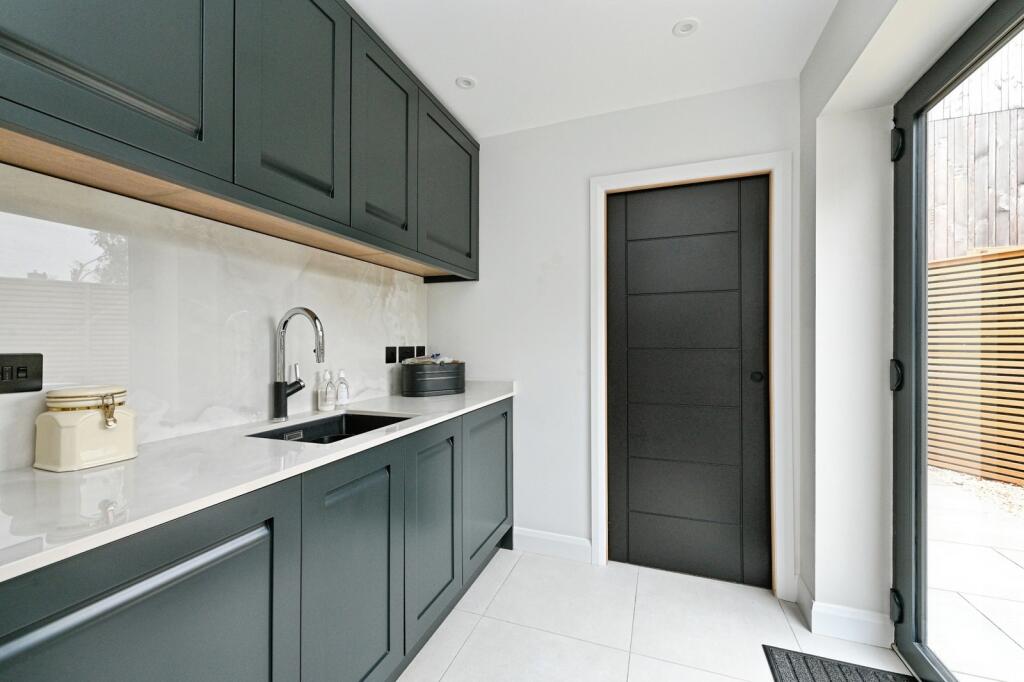 House in King's Lynn and West Norfolk, Ingoldisthorpe - More