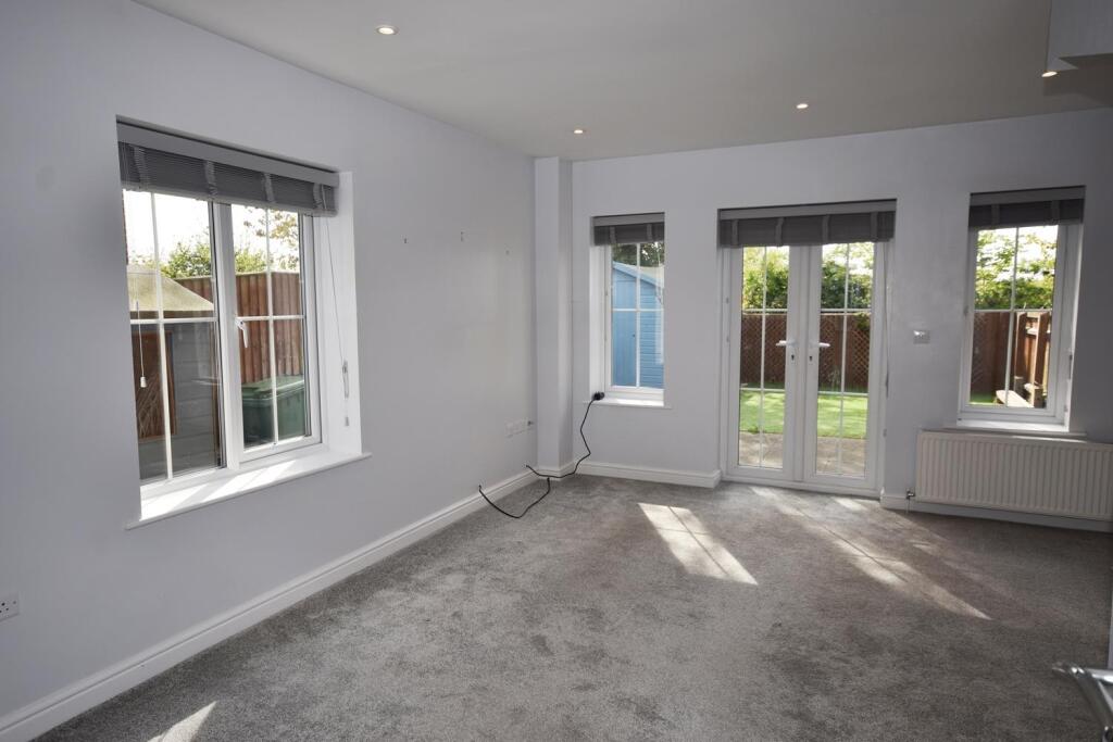 House in Portsmouth - View 4
