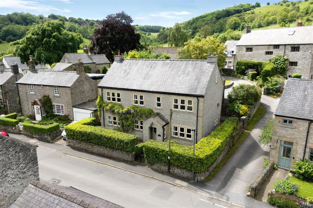 Holmelea Croft, Main Street, Calver, S32 3XR