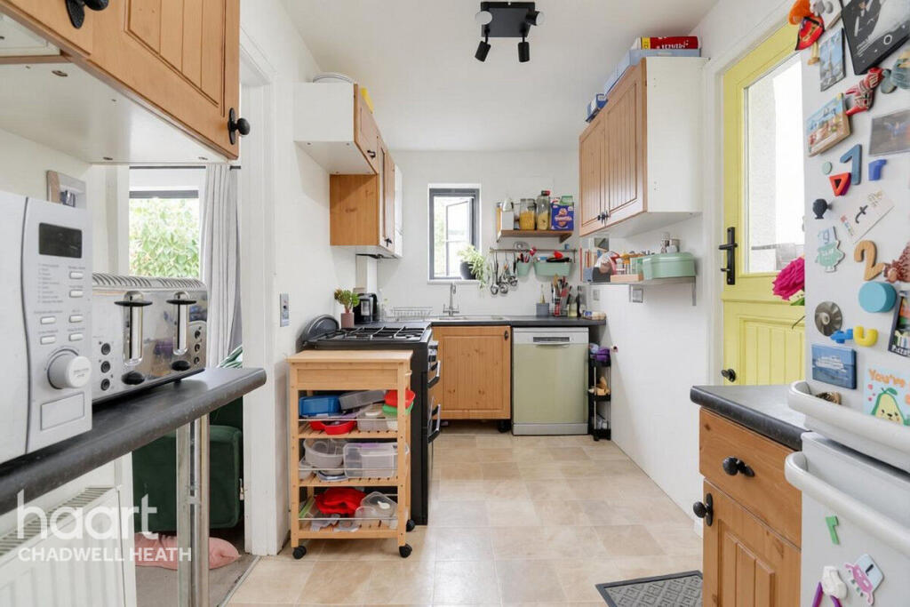 House in Romford - View 5