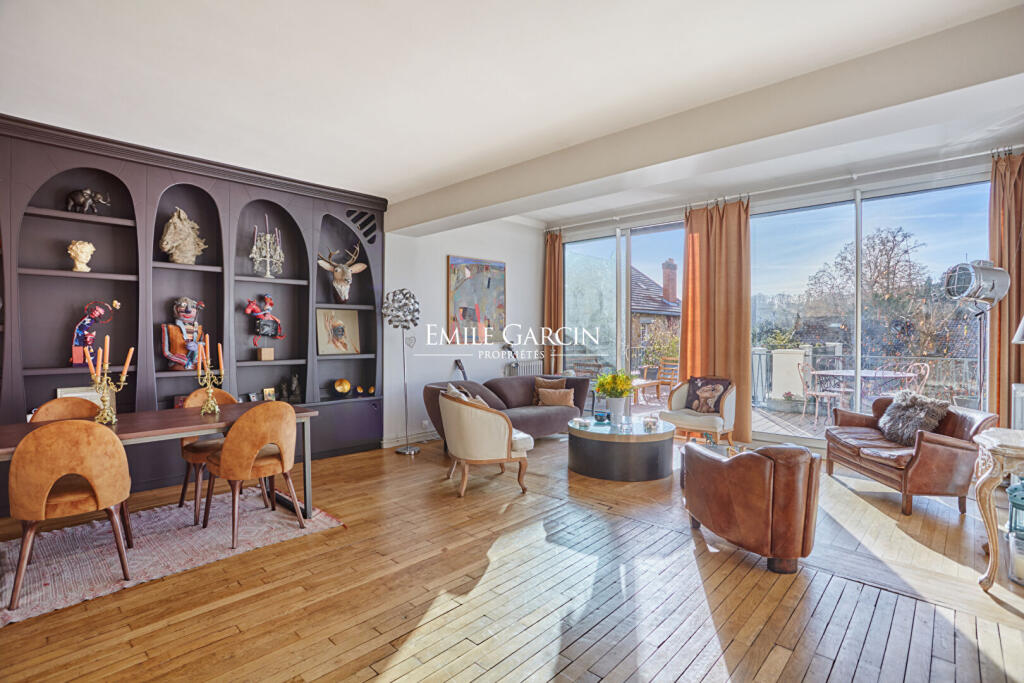 Main image of property: Paris-Isle of France, Hauts-de-Seine, Ville-d'Avray