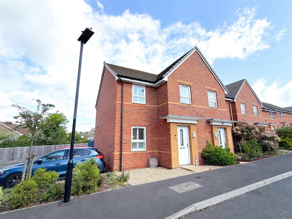 Main image of property: Cromwell Avenue, East Cowes
