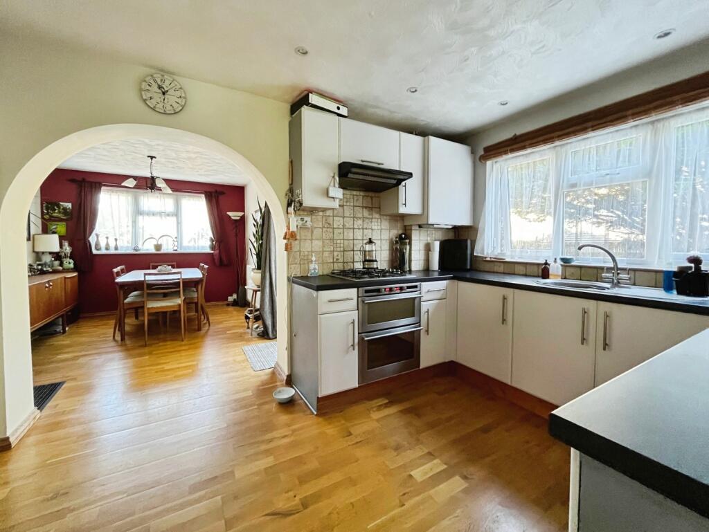 House in Totland, Isle of Wight - View 4