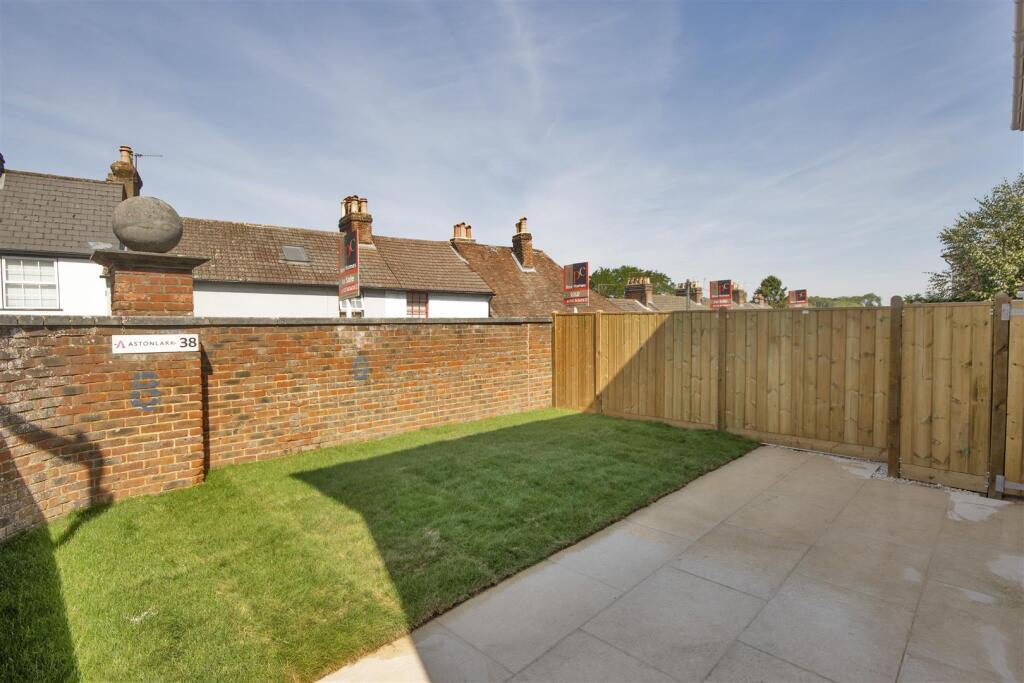 House in Rochester - View 5