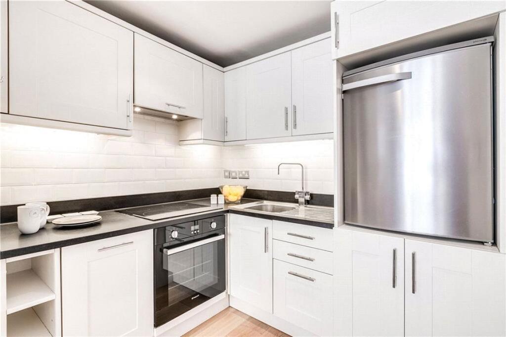 Apartment in London - View 4