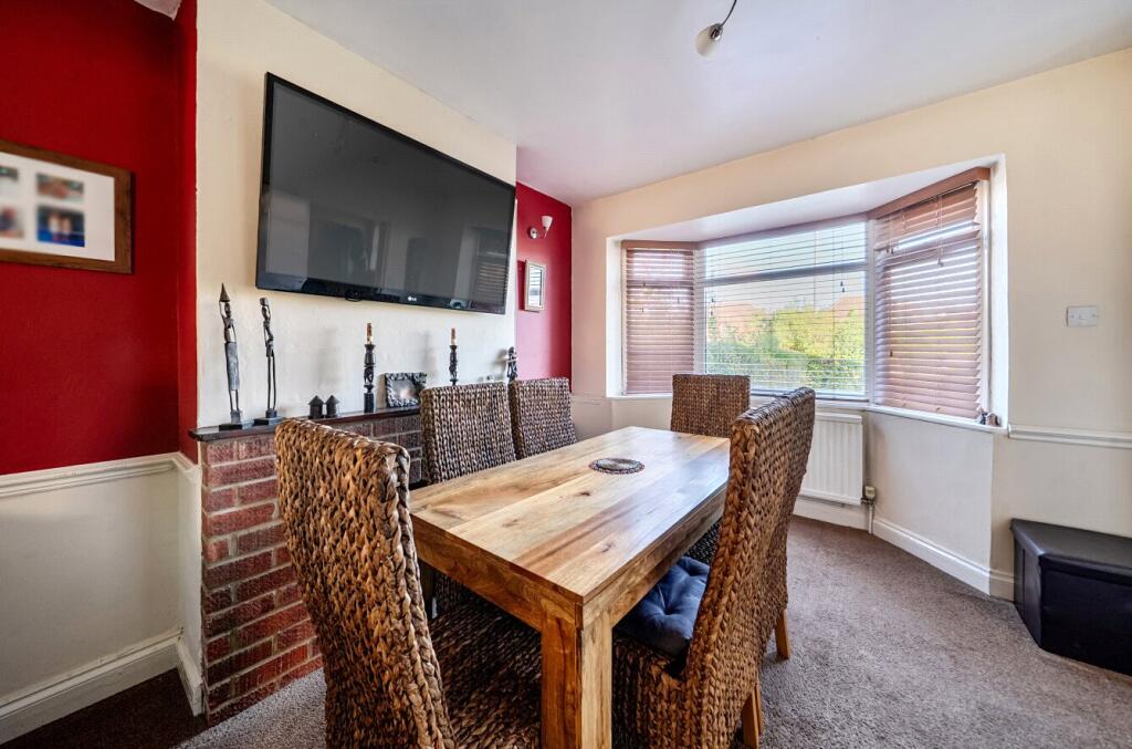 House in Slough - View 3