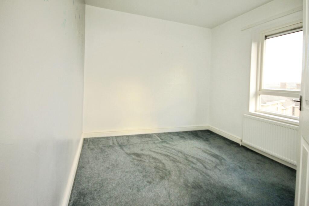 House in Sheffield, South Yorkshire - More