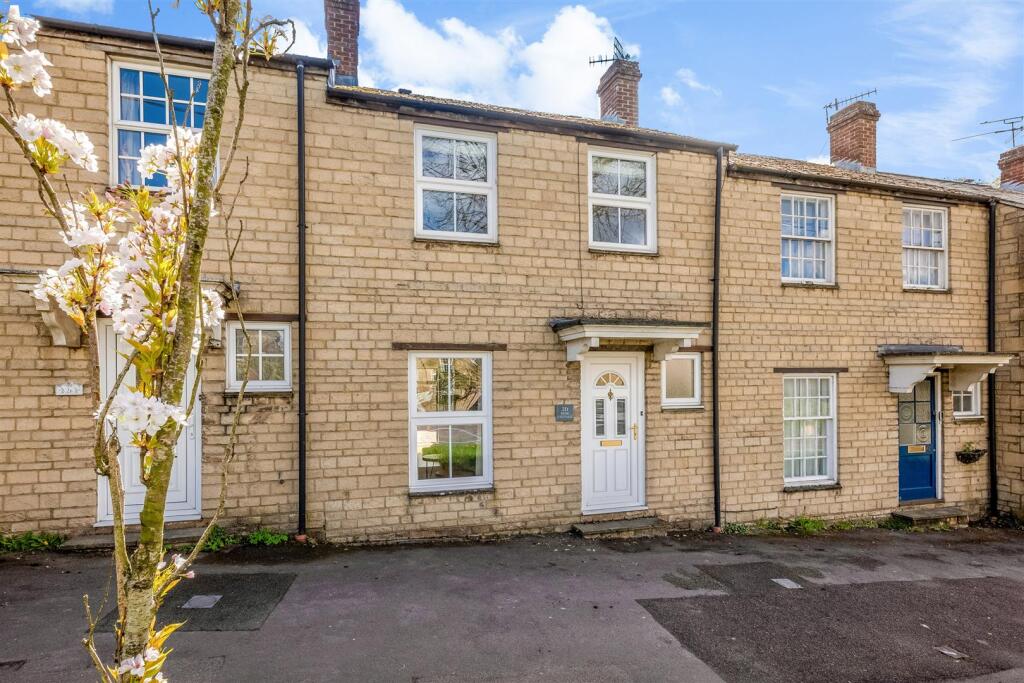 Main image of property: London Road, Chipping Norton