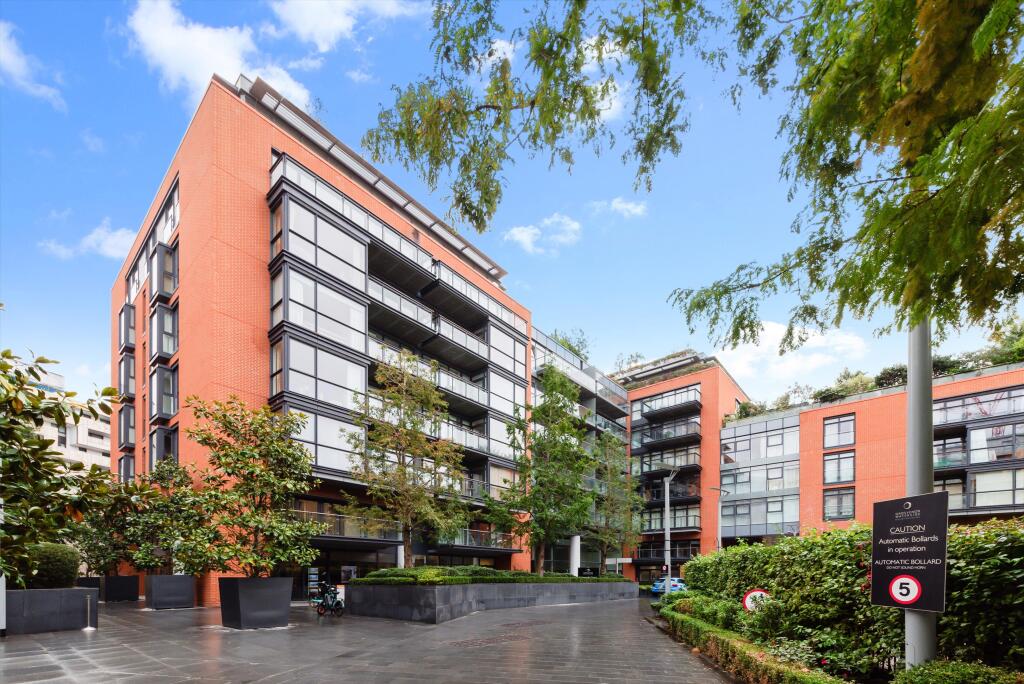 Main image of property: Hepworth Court, Grosvenor Waterside, Chelsea, SW1W