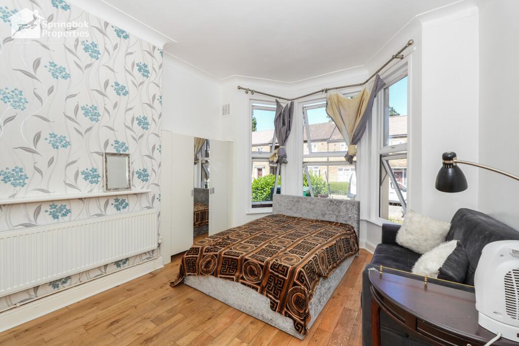 Springbank Road, London, Greater London photo 2