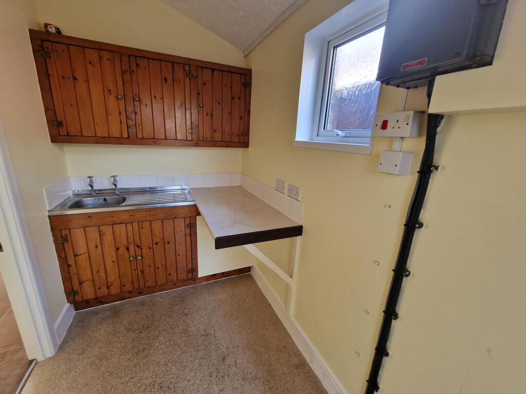 Additional image 11 of St. Michaels Avenue, Yeovil, Somerset, BA21 4LS