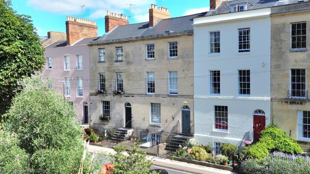 Main image of property: 6 Brunswick Square, Gloucester