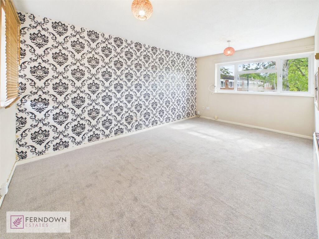 Perch Avenue, Birmingham, West Midlands, B37 photo 3
