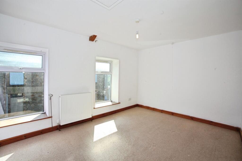 House in Ferndale - View 5