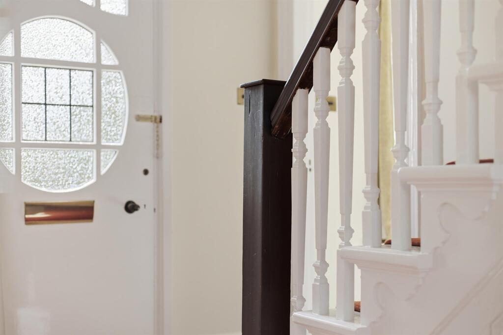 House in Sheffield, Nether Green, Ranmoor - More