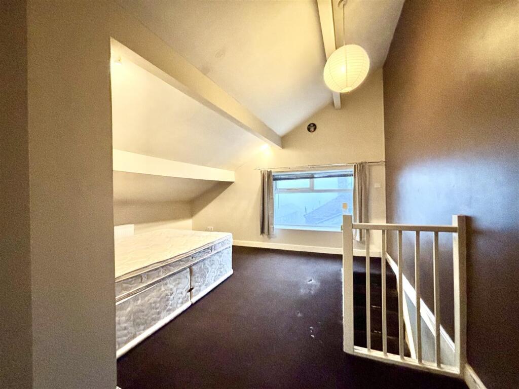 Additional image 10 of High Street, Queensbury, Bradford