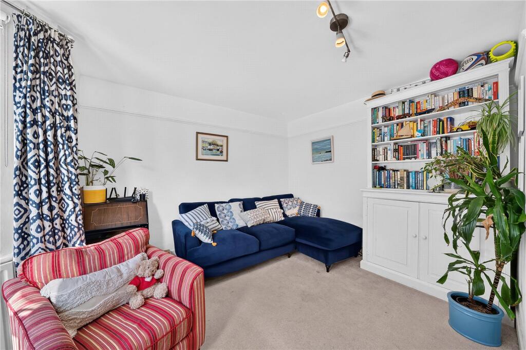 Apartment in London - View 2