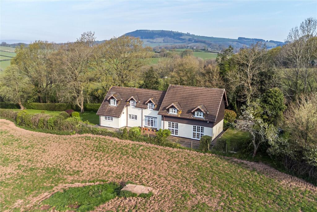 4-bed detached on Newcastle, Monmouth, Monmouthshire, NP25, £599,000