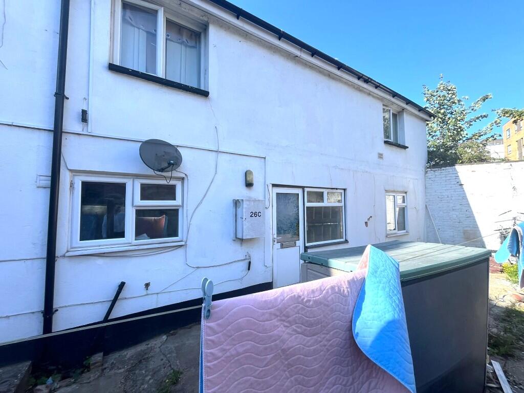 Main image of property: Old Bedford Road, Luton, Bedfordshire, LU2