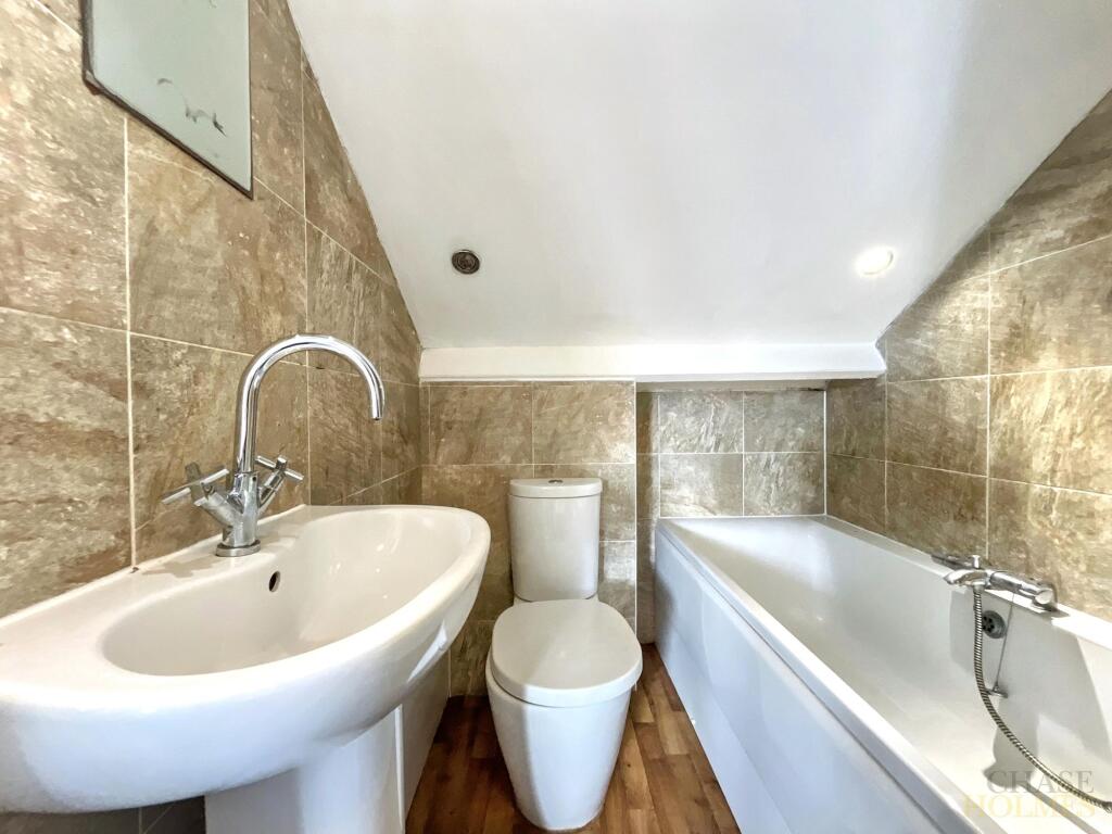 Apartment in South Tyneside, Westoe - View 6