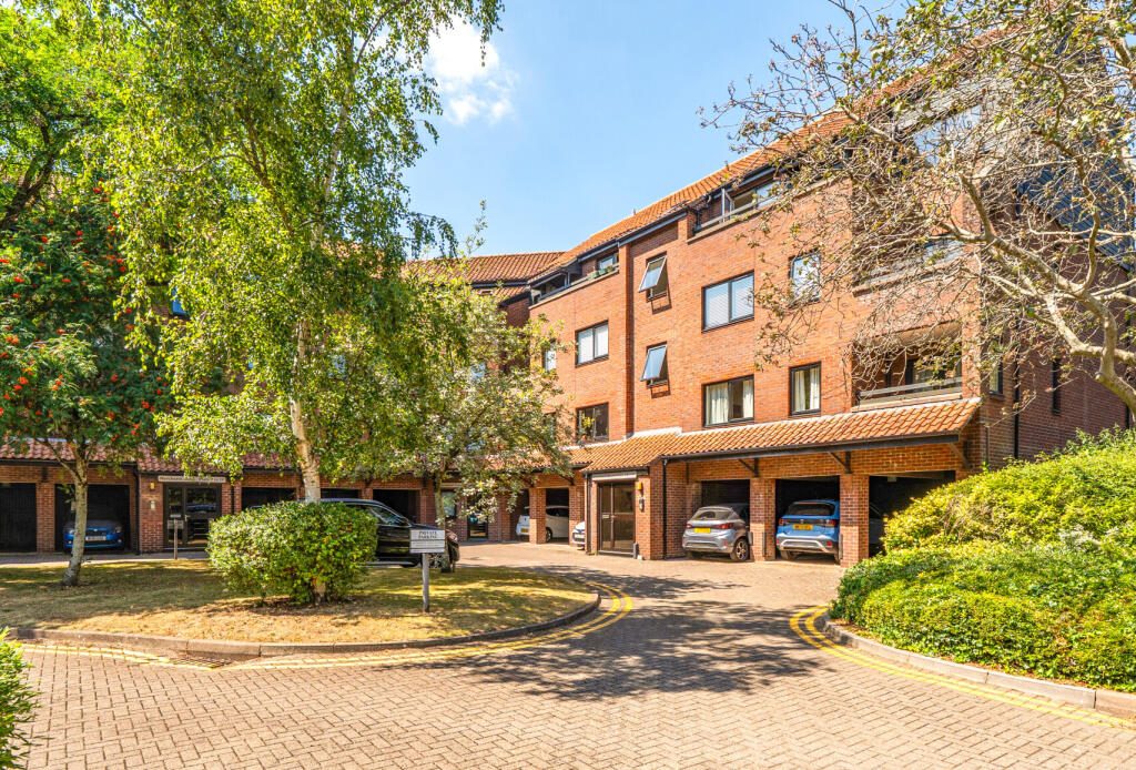 Main image of property: Rownham Mead, Bristol, Somerset, BS8