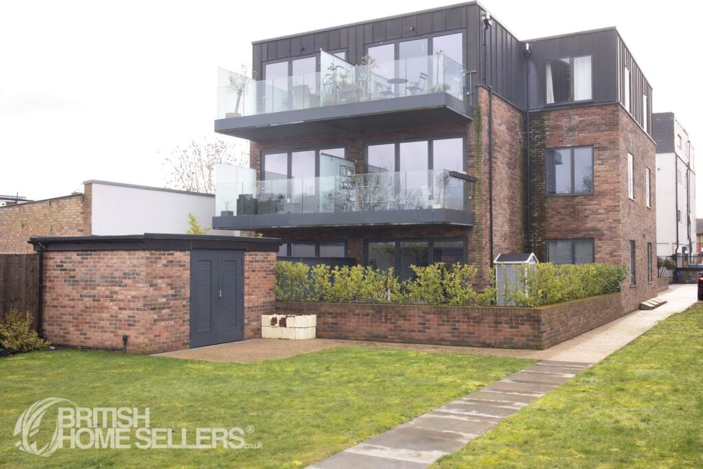 Main image of property: Woodhouse Road, London, N12