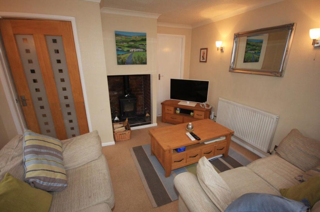 House in Stoke-on-Trent - View 2
