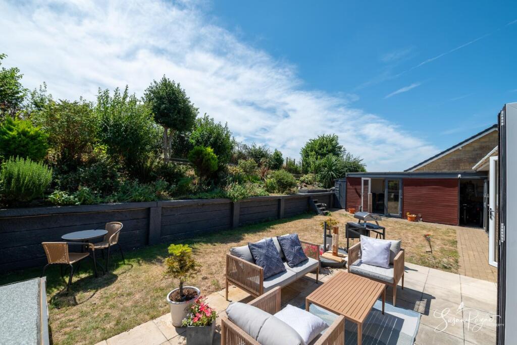 House in Ventnor, Godshill - View 2