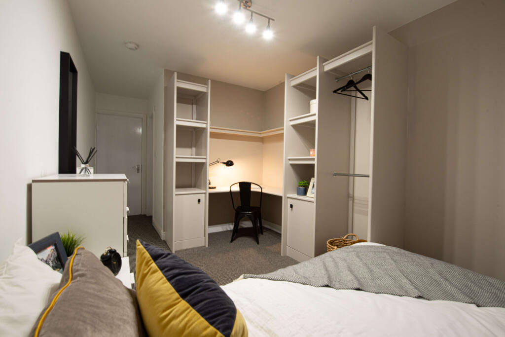 House in Leeds - View 5