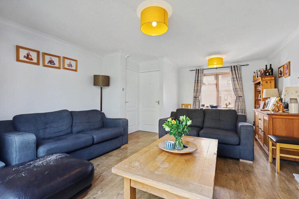 House in West Oxfordshire, Cogges, Witney - More